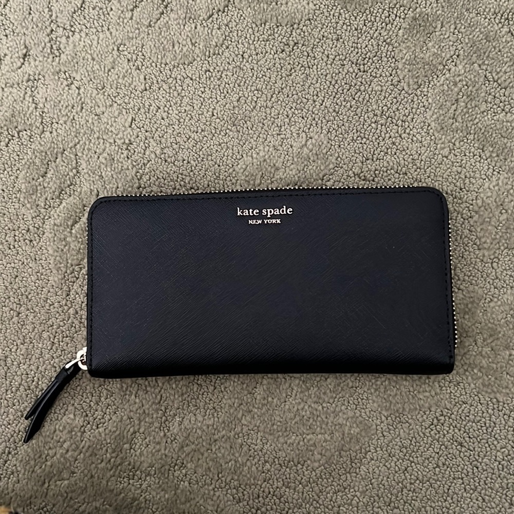 Black leather Kate spade wallet